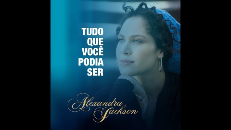 Alexandra Jackson Sings 'Tudo Que Voce Podia Ser' at Connectbrazil.com