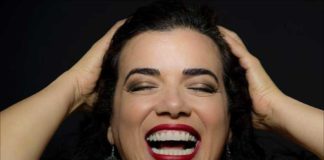 Brazilian American singer Deborah Watts