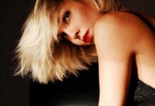 bossa nova nd jazz singer Karen Souza at Connect Brazil