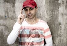 Brazilian singer Zeca Baleiro