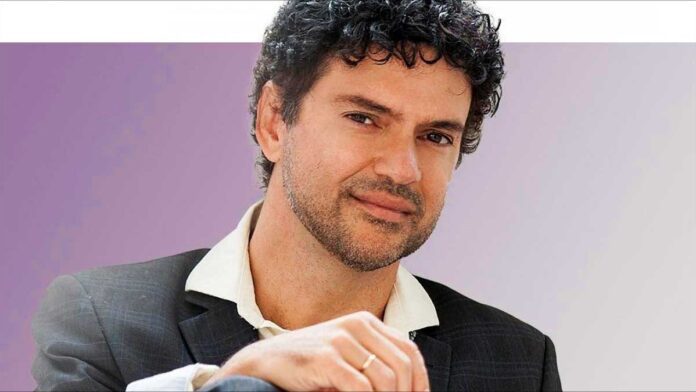 October’s Brazilian Music Birthdays include singer and songwrtier Jorge Vercillo.