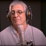 Ivan Lins’s My Heart Speaks Review Roundup Brazilian singer Ivan Lins poses in studio for his song Renata Maria.